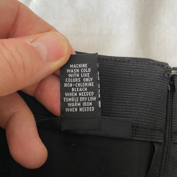 Alfani Women's Black Straight Skirt Mini Size 8 Zipper Pockets Pencil‎ Stretch - Picture 6 of 12